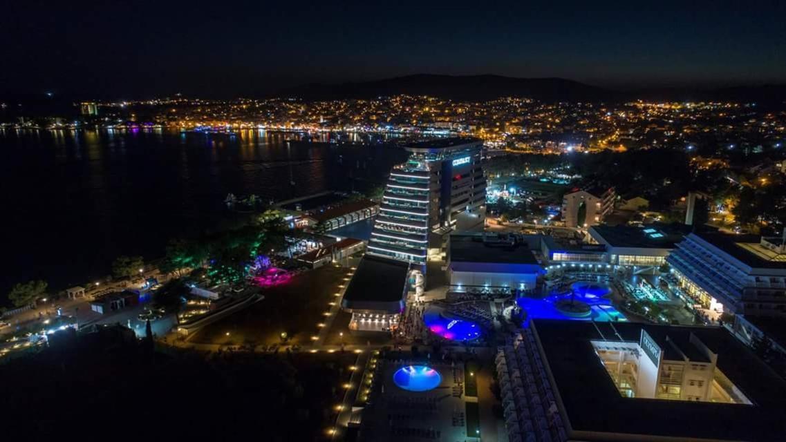 Apartments Milena Vodice Eksteriør bilde